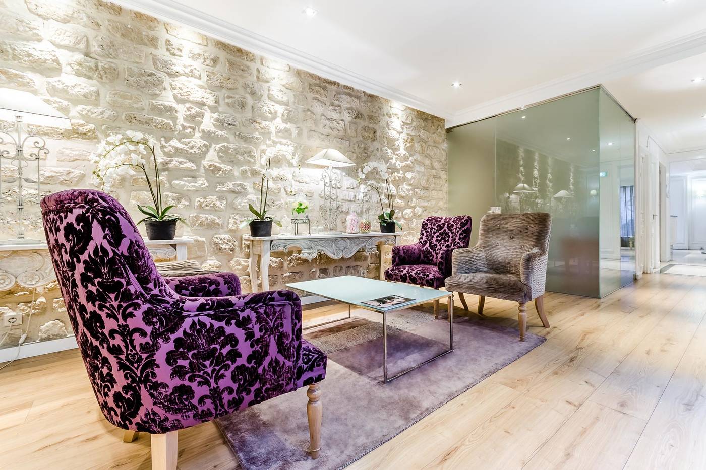 Exe-Paris-Centre-Lobby-11