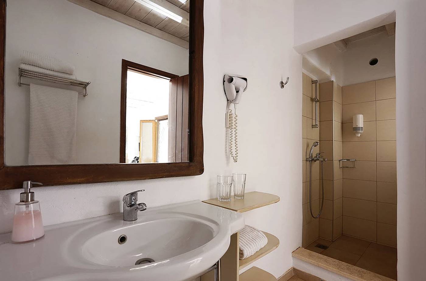 Albatros Club Mykonos-Greece-PANORMOS-Room-6