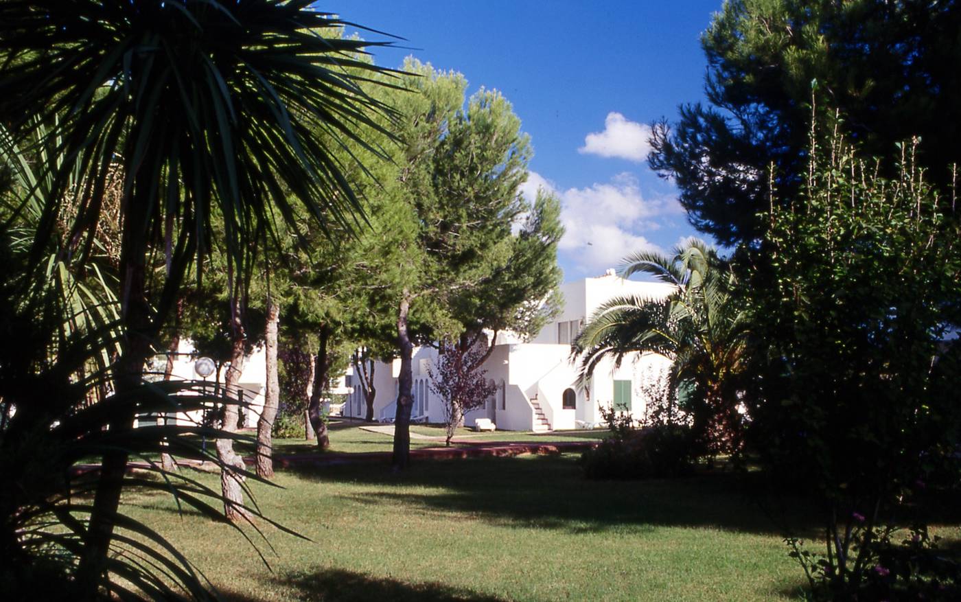 Las-Brisas-I---II-Room-13