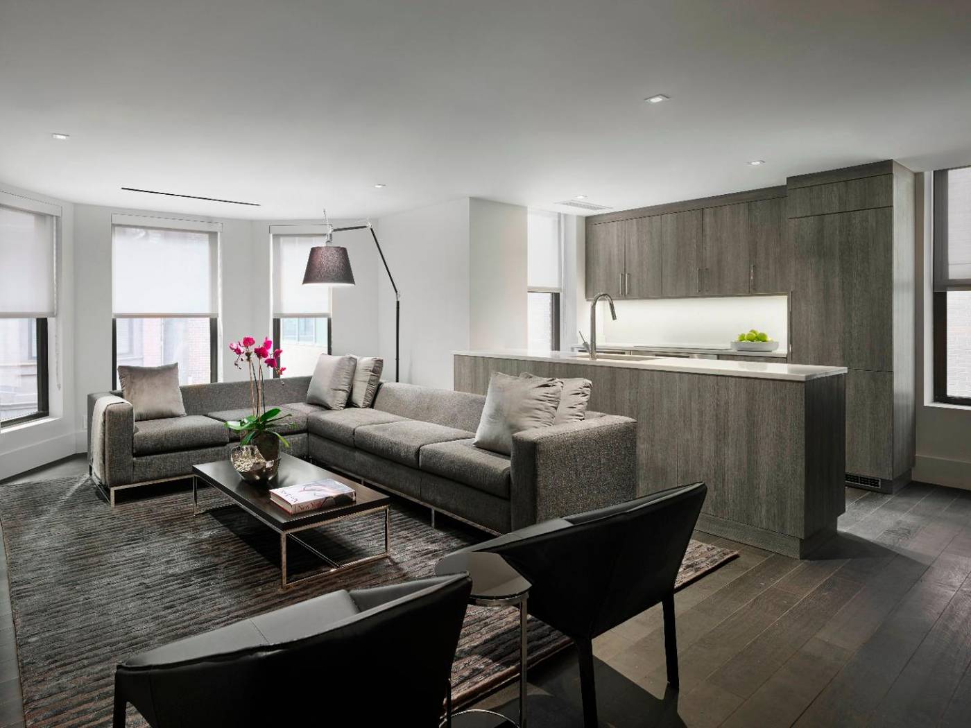 AKA-Times-Square---Apartments-Room-11