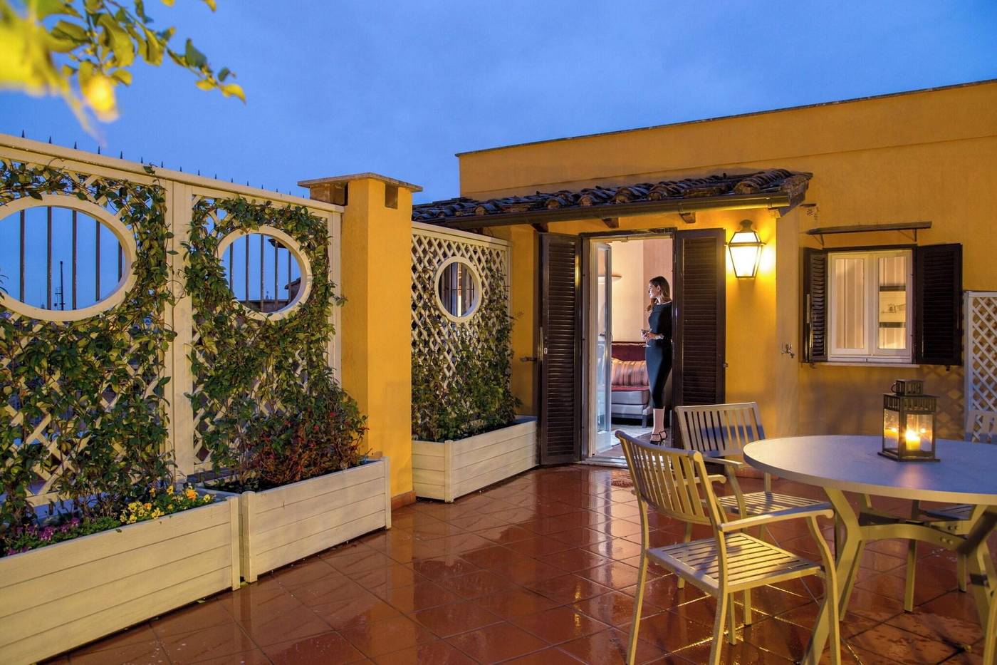 Inn-At-The-Spanish-Steps-Room-5