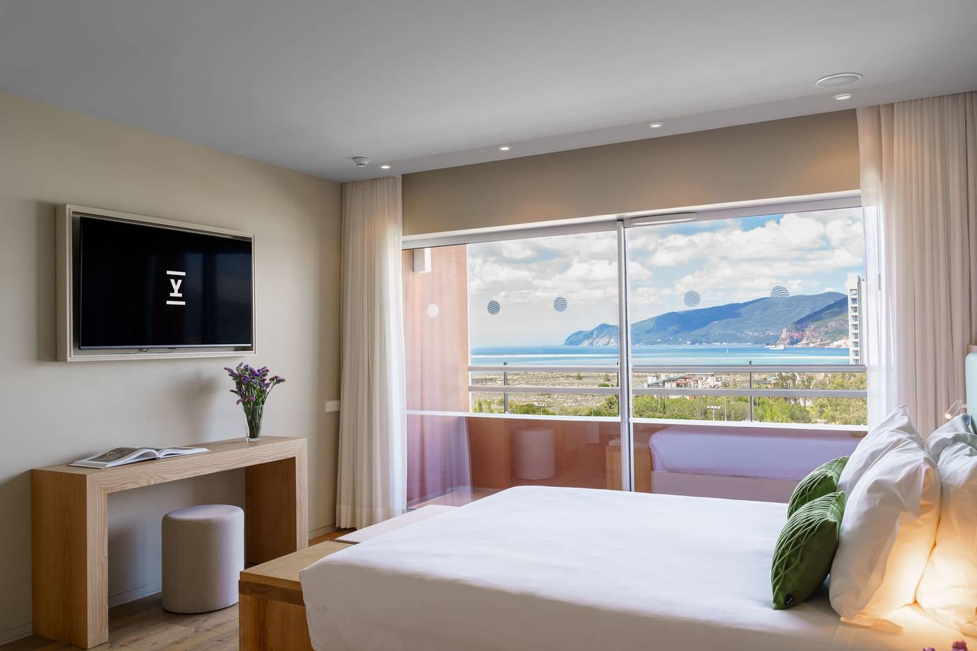 The-Editory-By-The-Sea-Troia-Hotel-Room-20