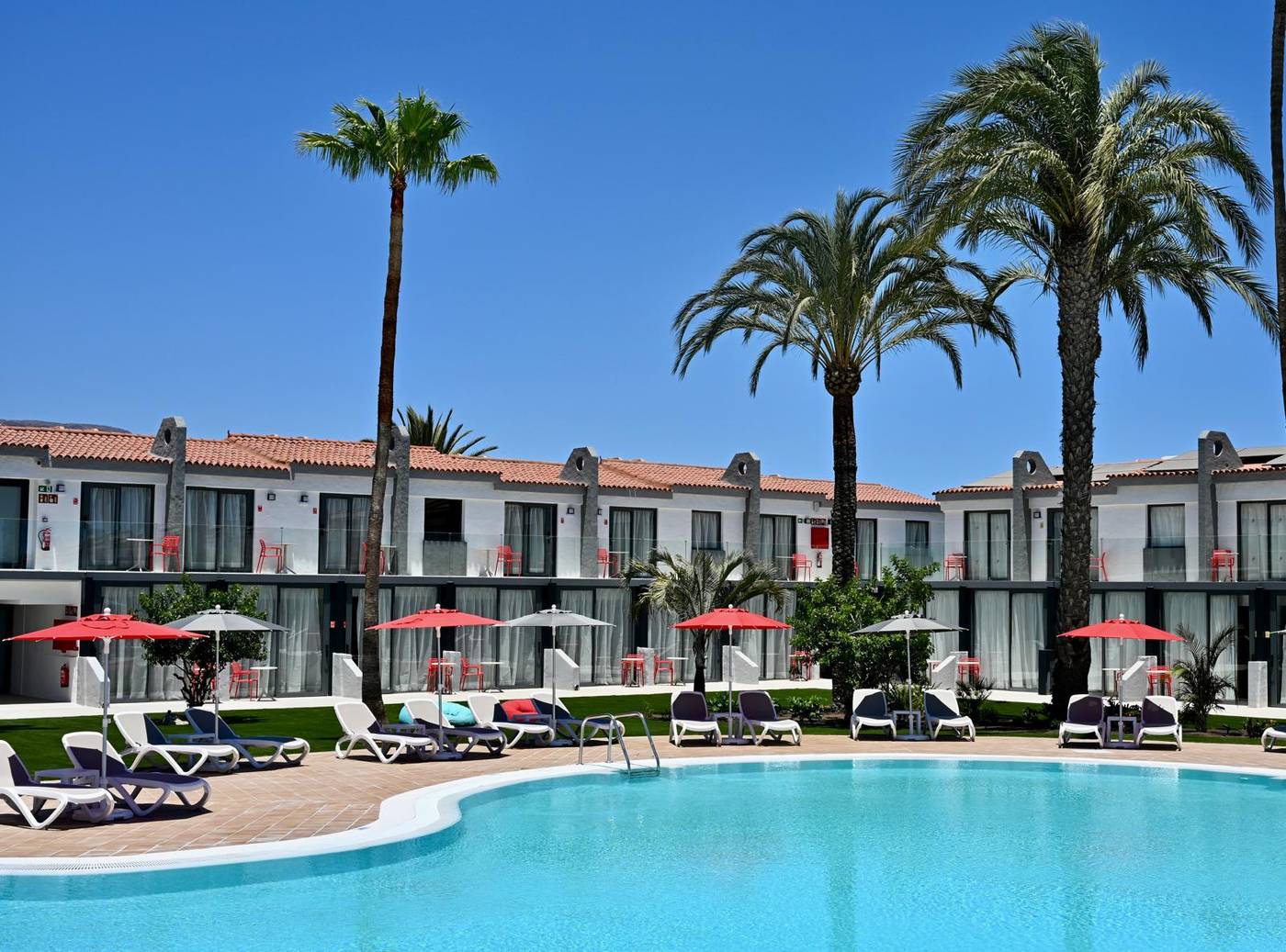 Sholeo-Lodges-Maspalomas-Pool-1
