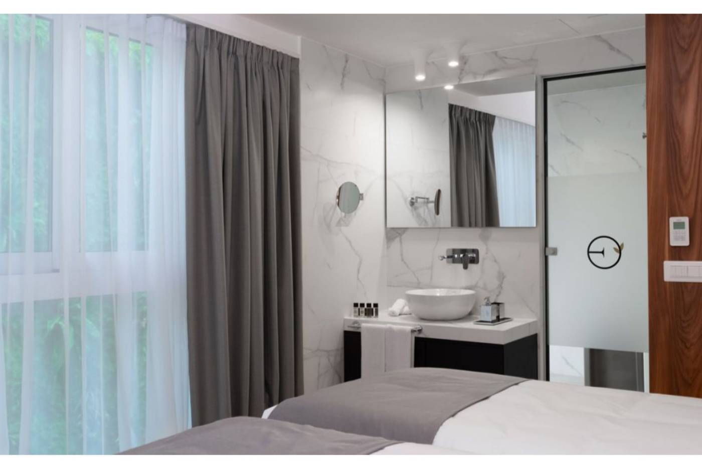 Elia-Ermou-Athens-Hotel-Room-33