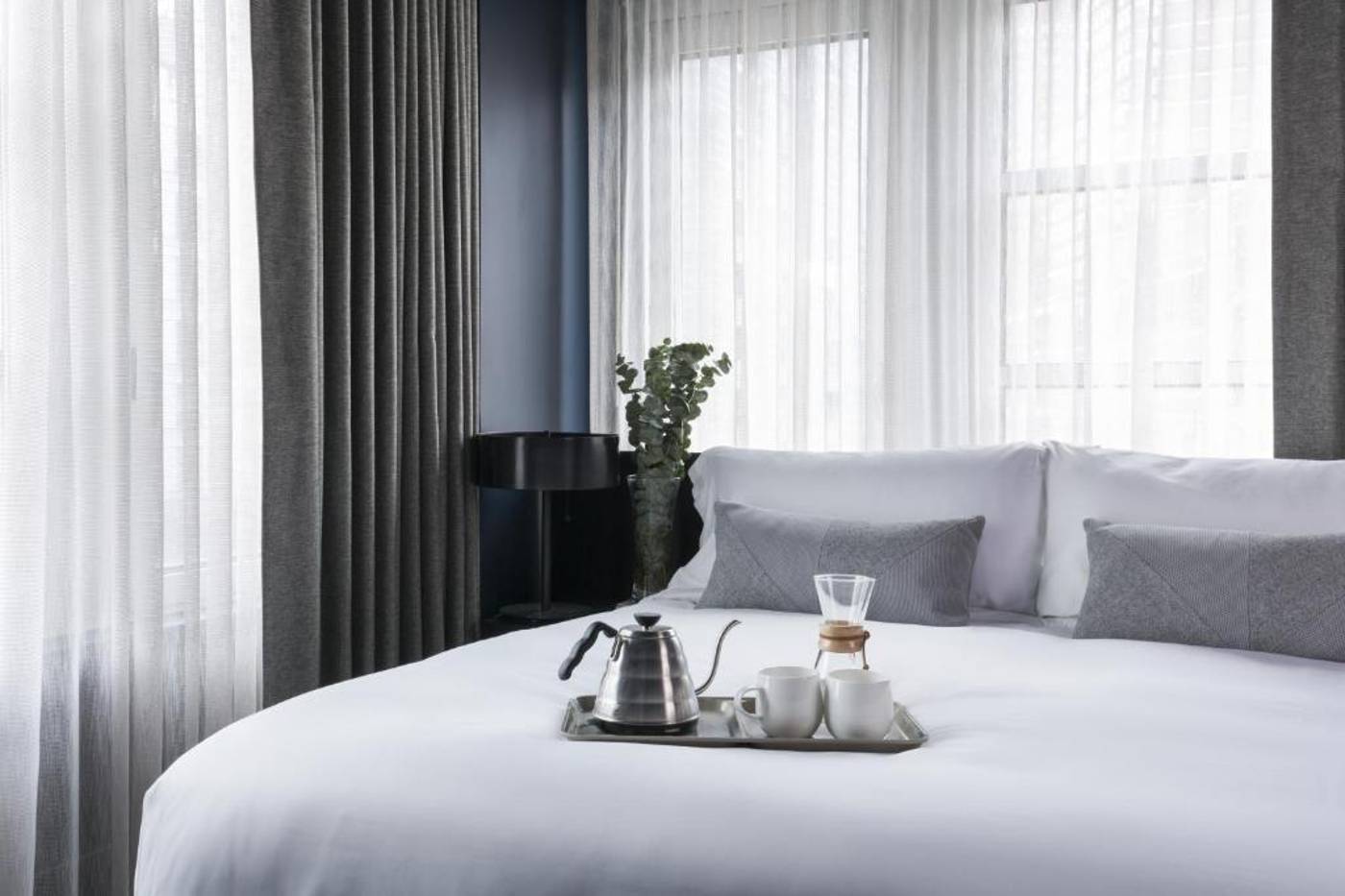 The-Tillary-Hotel-Brooklyn-Room-14