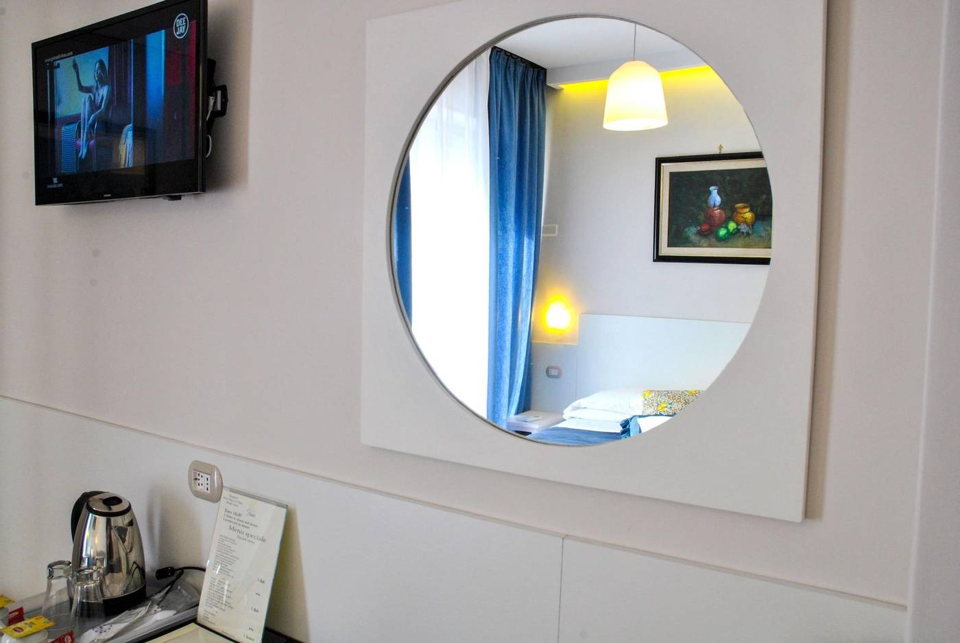 Villa-Fiorita-Room-26