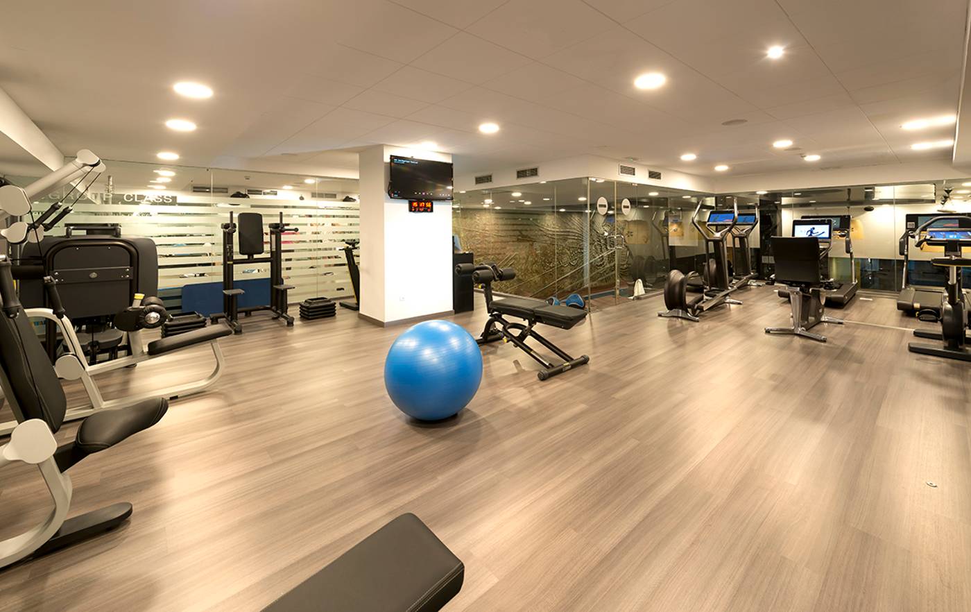 Miguel-Angel-by-BlueBay-Sports-and-Entertainment-30