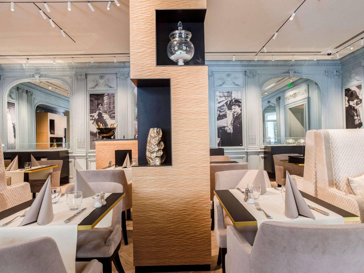 Royal-Saint-Honore-Restaurant-46