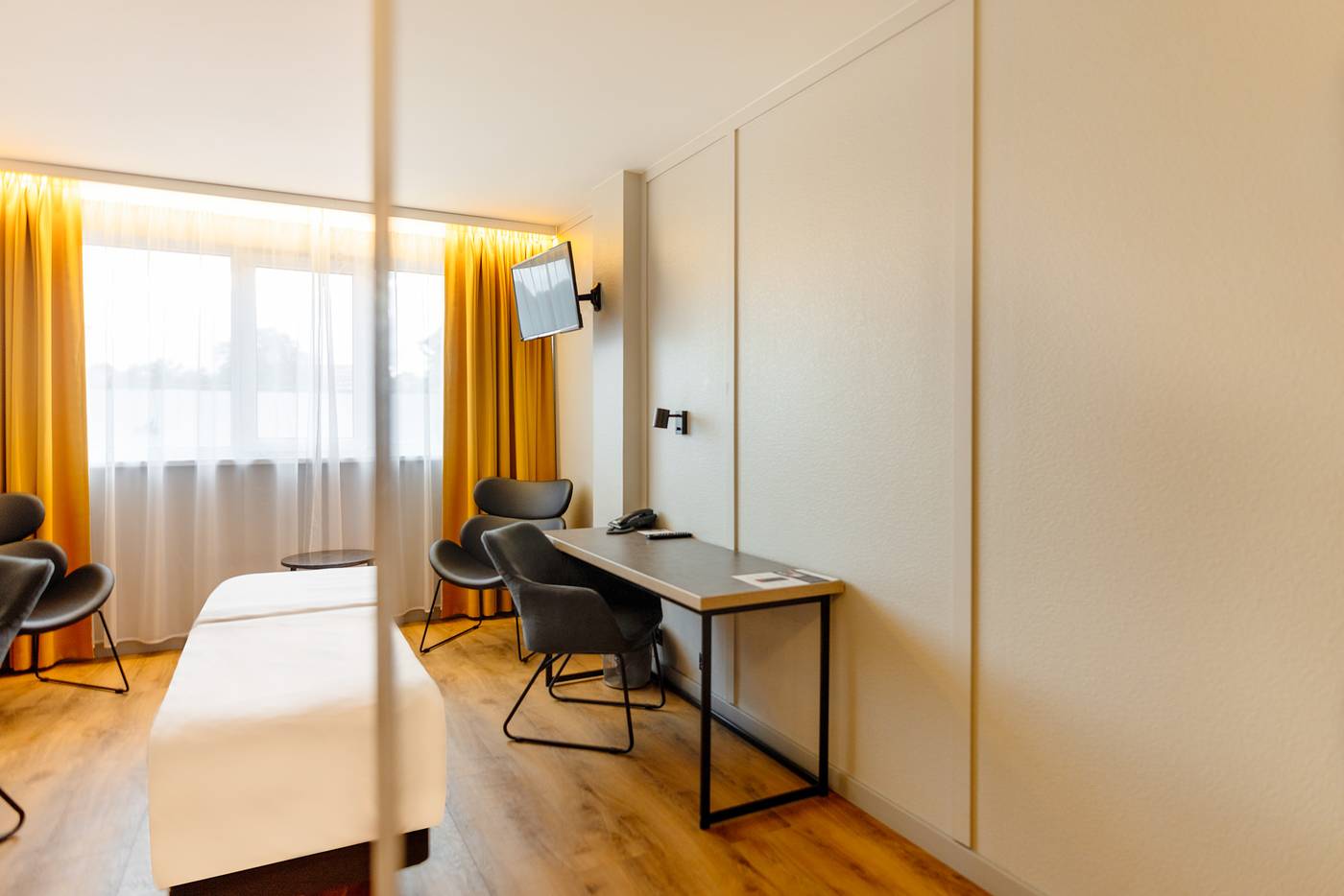 Metropol-Hotel-Room-21