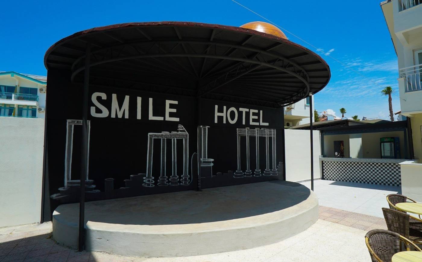 SMILE HOTEL (ex Park Side Hotel)
