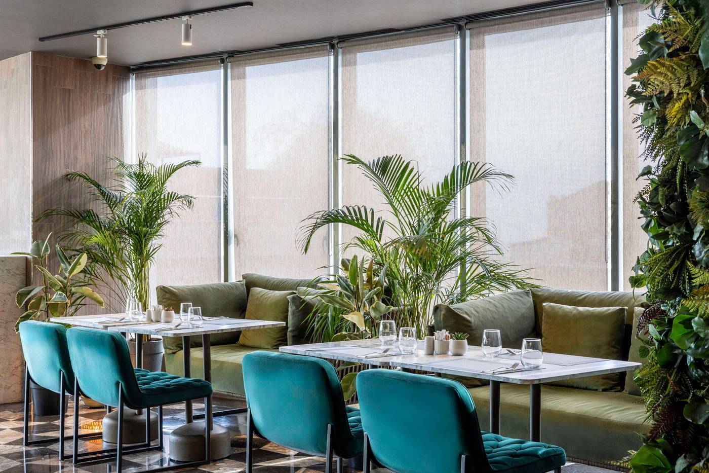 Opera-Hotel-Bosphorus-Restaurant-14