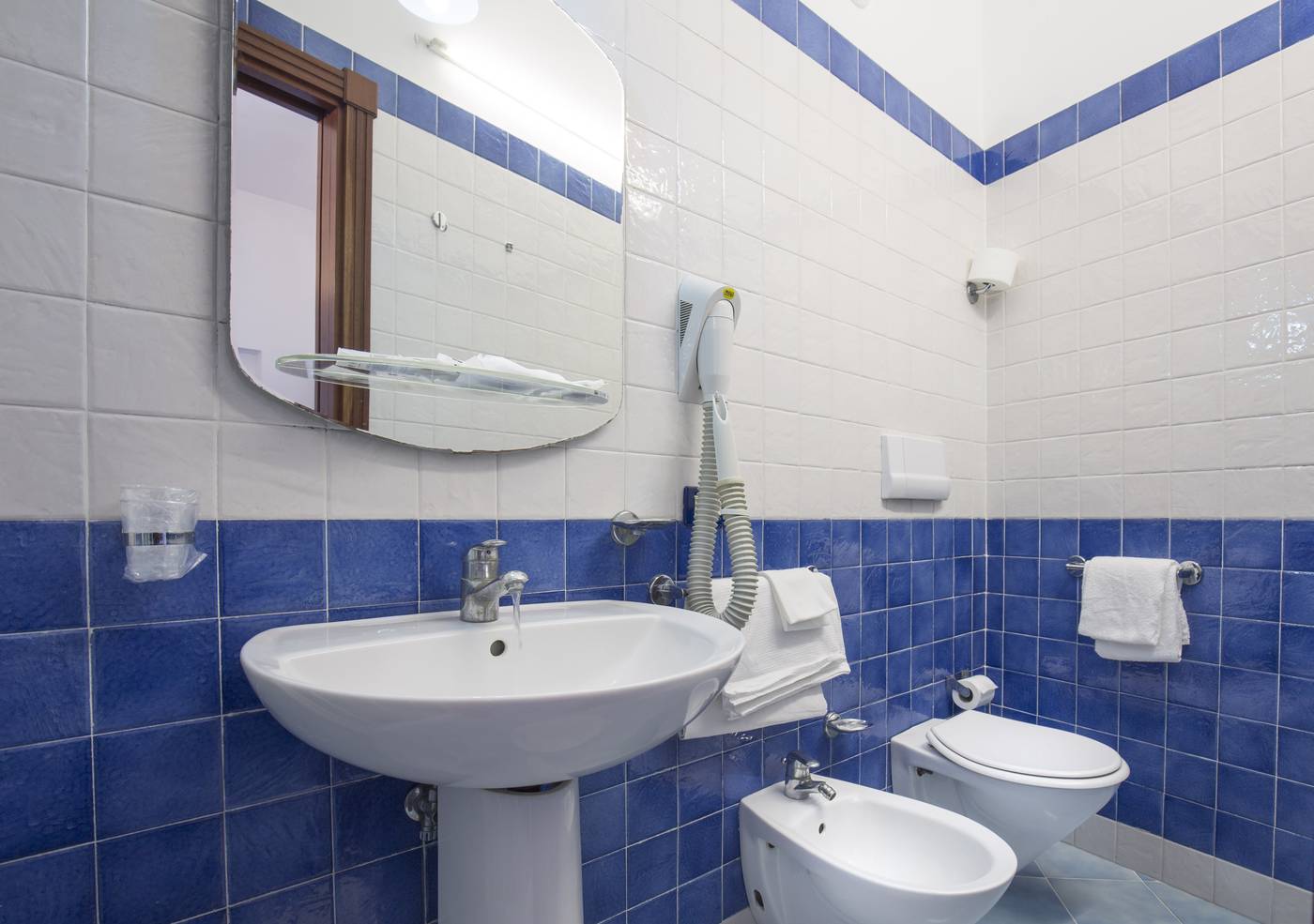 Hotel-Il-Faro-Sorrento-Room-16