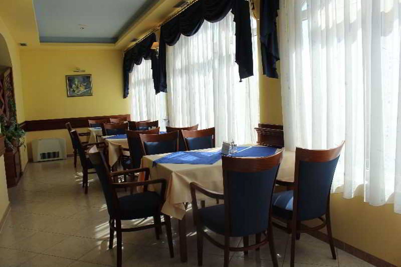 Adria-Restaurant-30