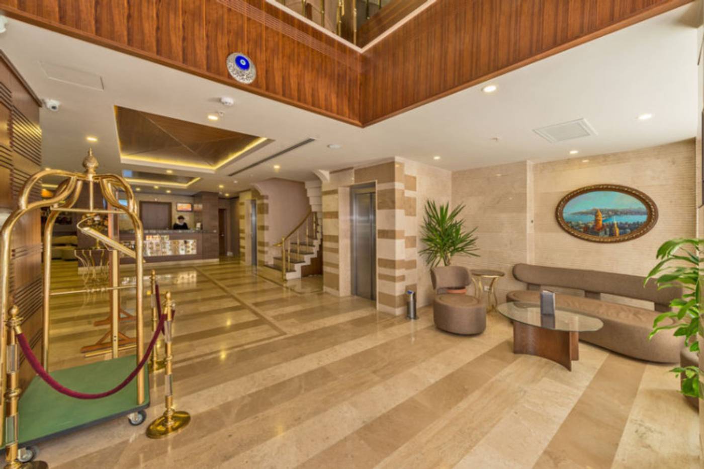 Bekdas-Hotel-Deluxe-Lobby-15