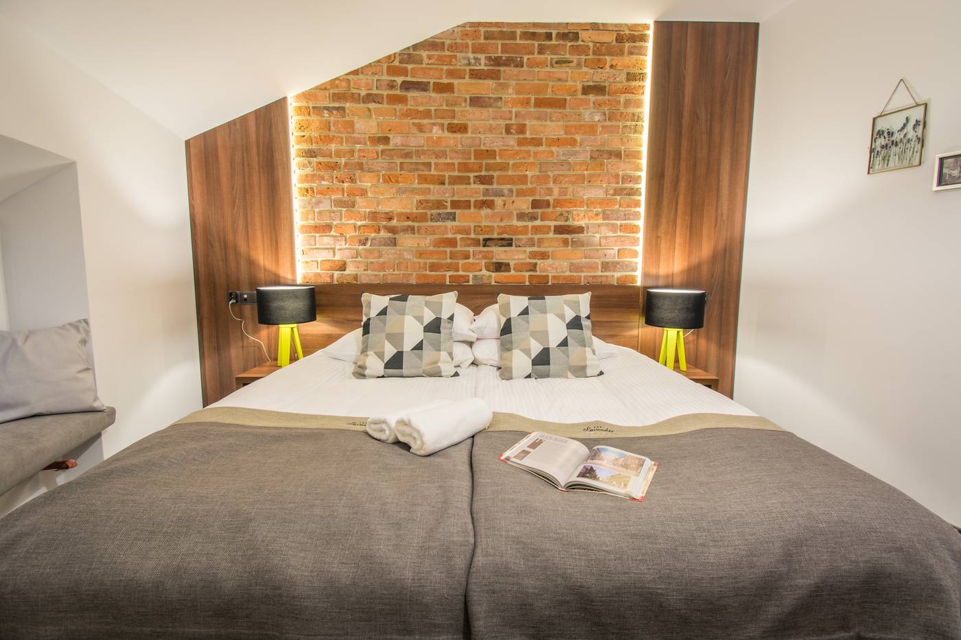 Hotel-Lavender-Room-38