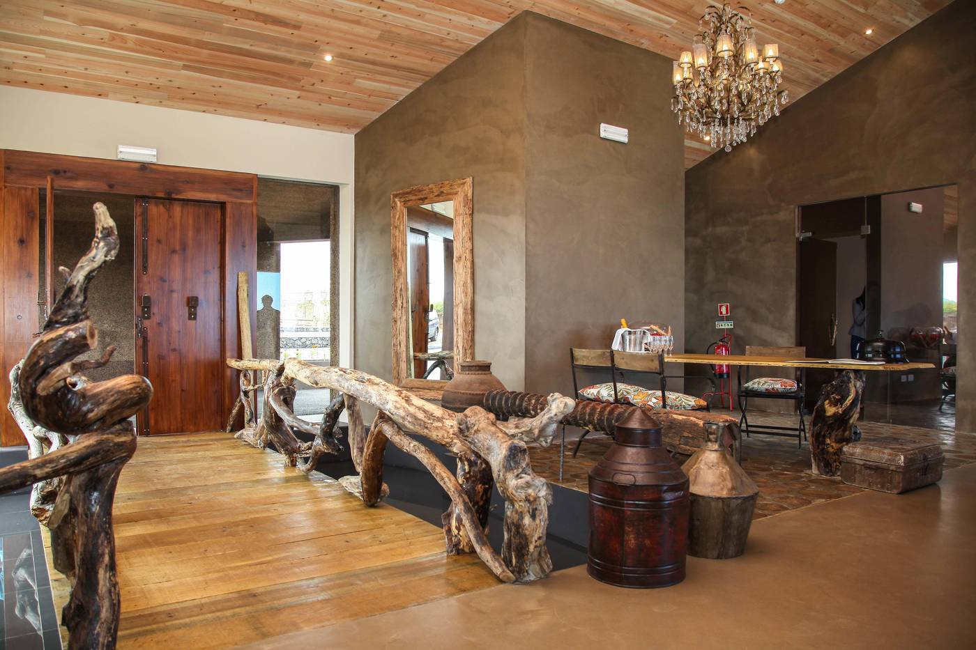 Santa-Barbara-Eco-Beach-Resort-Lobby-45