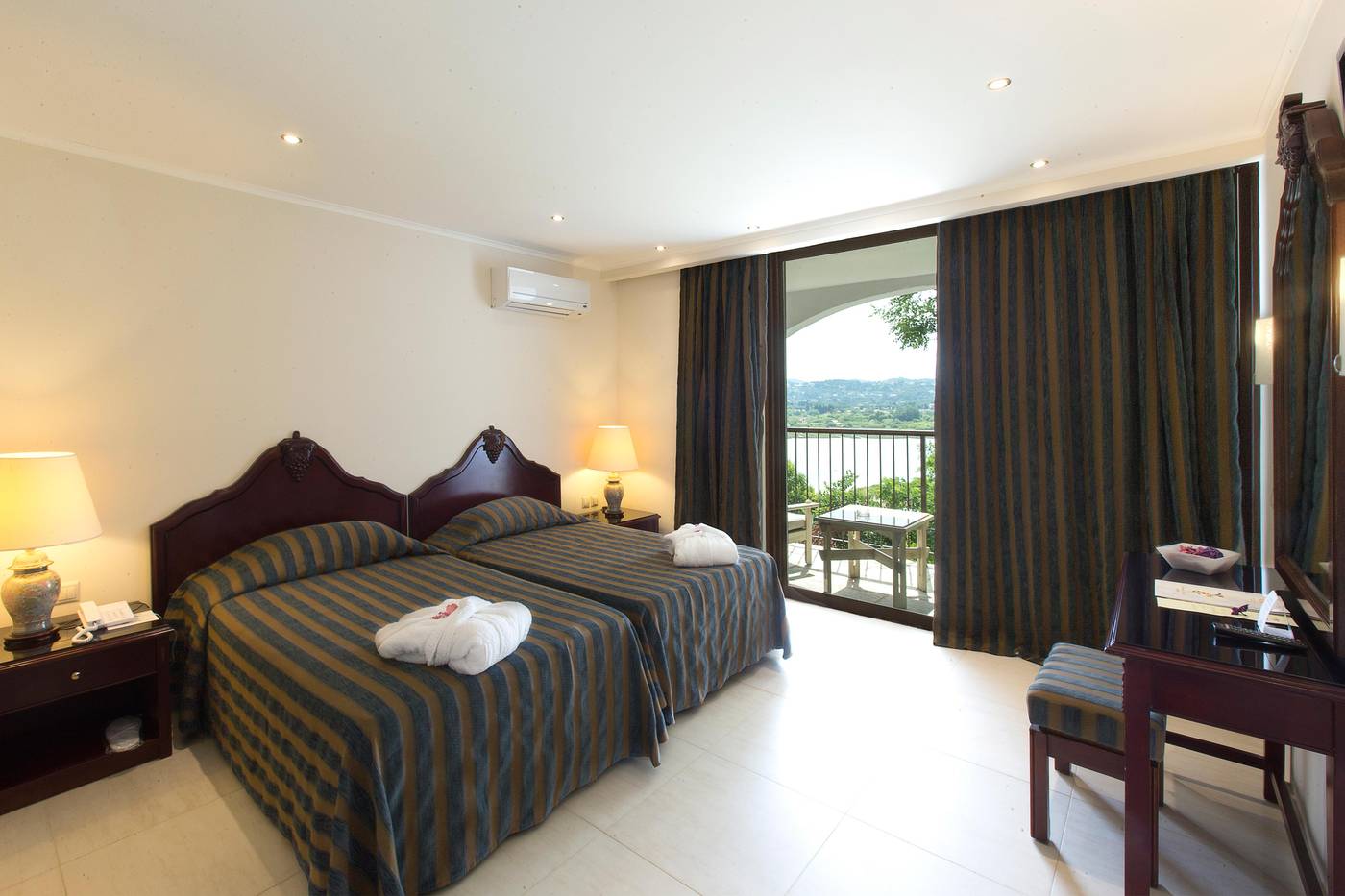 Corfu-Holiday-Palace-Room-47