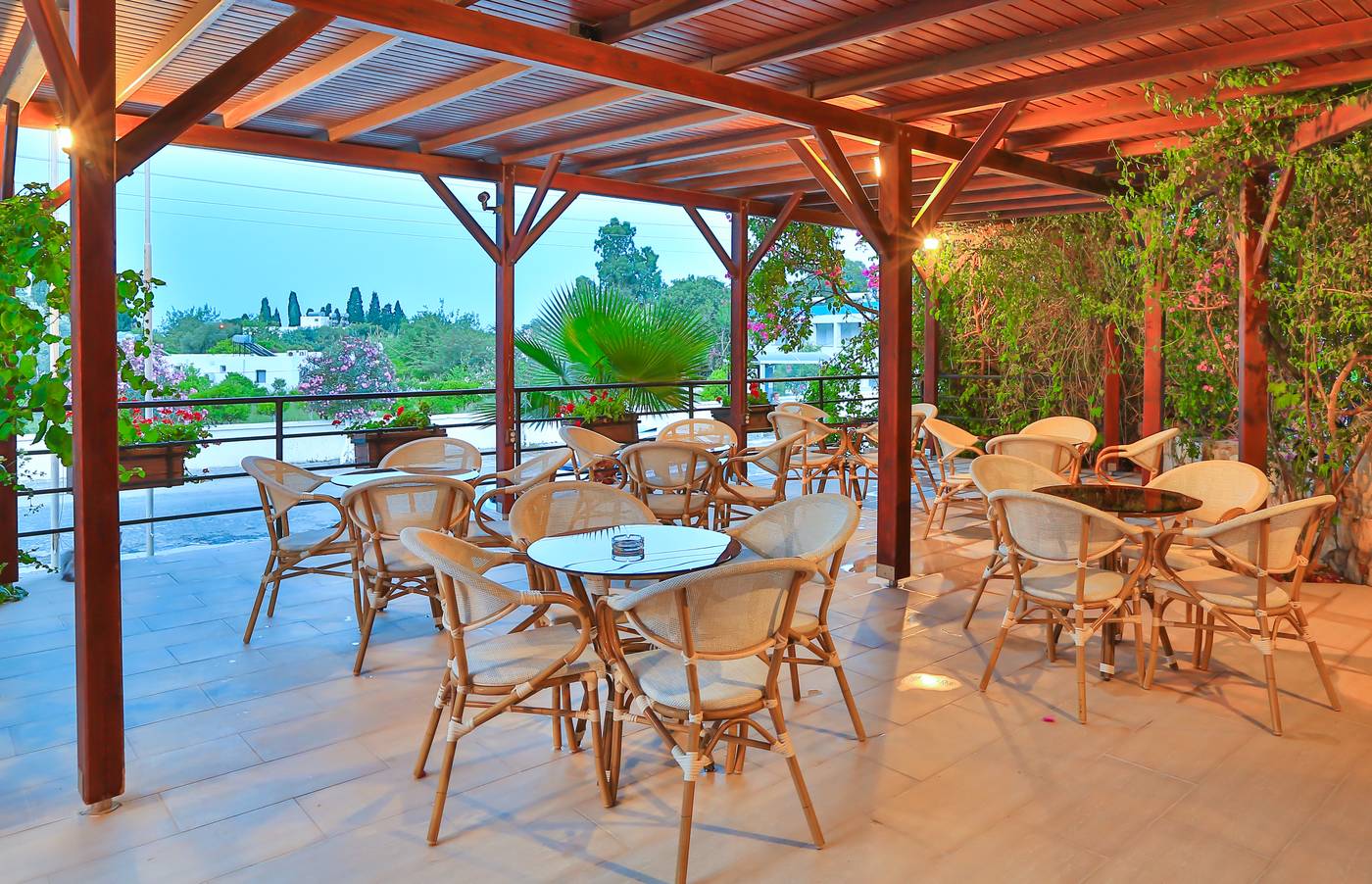 Sunny-Garden-Nilufer-Lobby-11