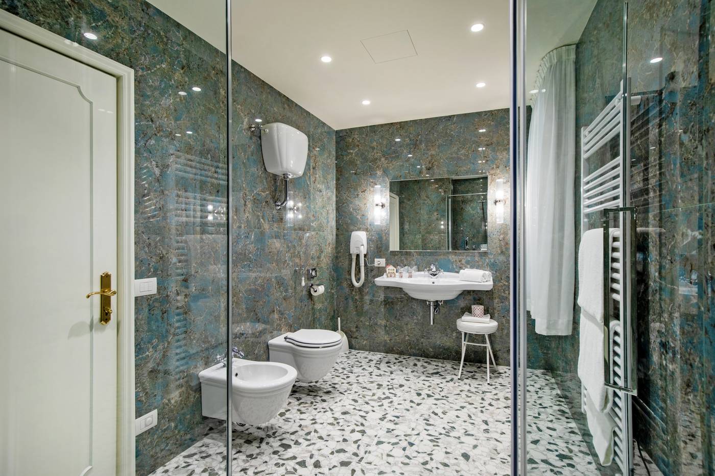 Giorgione-Hotel-Room-47