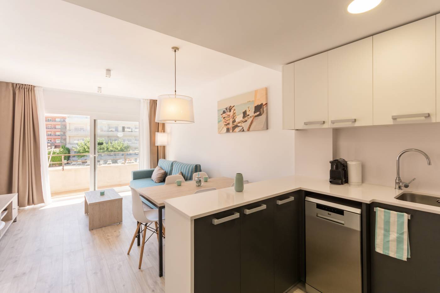 Pierre-et-Vacances-Estartit-Playa-Room-18