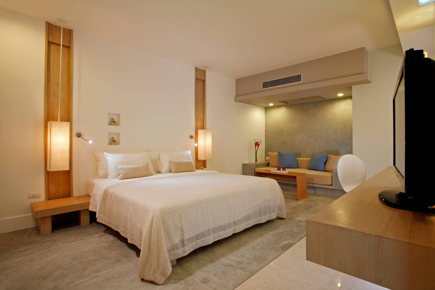 Ramada-by-Wyndham-Phuket-Southsea-Room-18