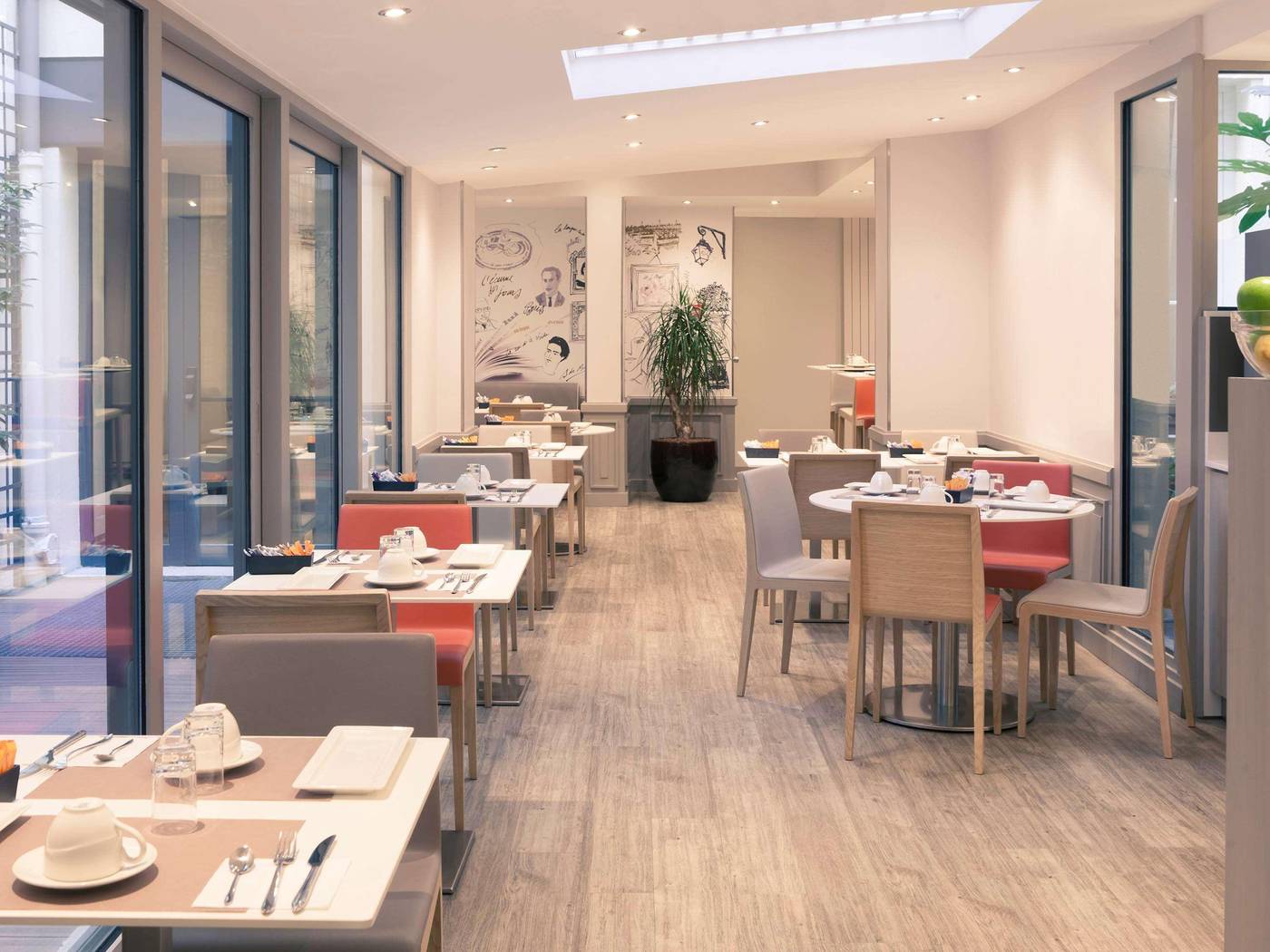 Hotel-Mercure-Paris-Montparnasse-Raspail-Bar-38