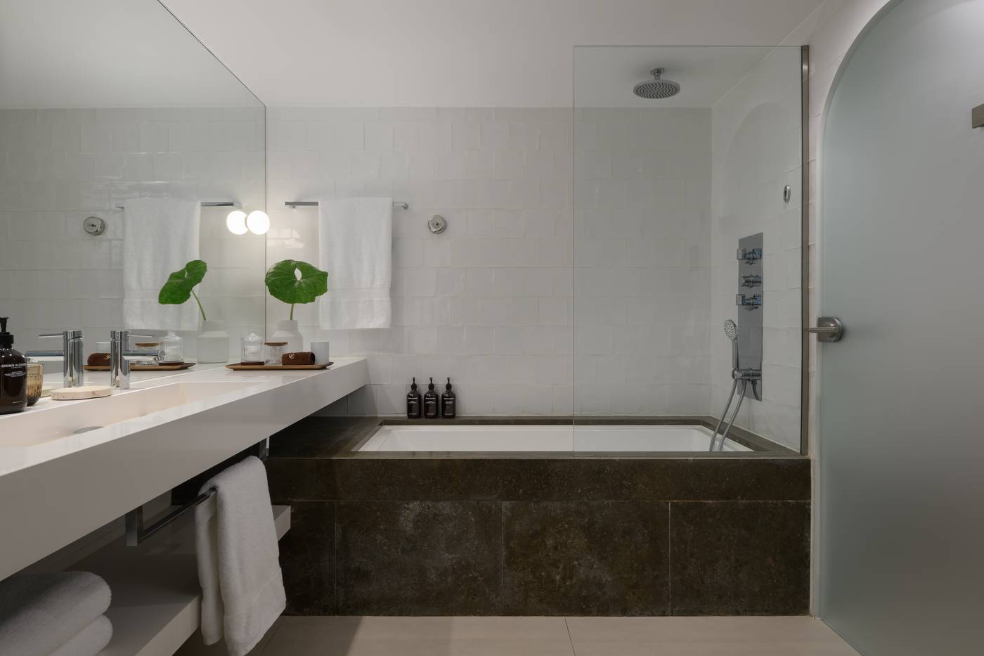 Vilalara-Thalassa-Resort-Room-26