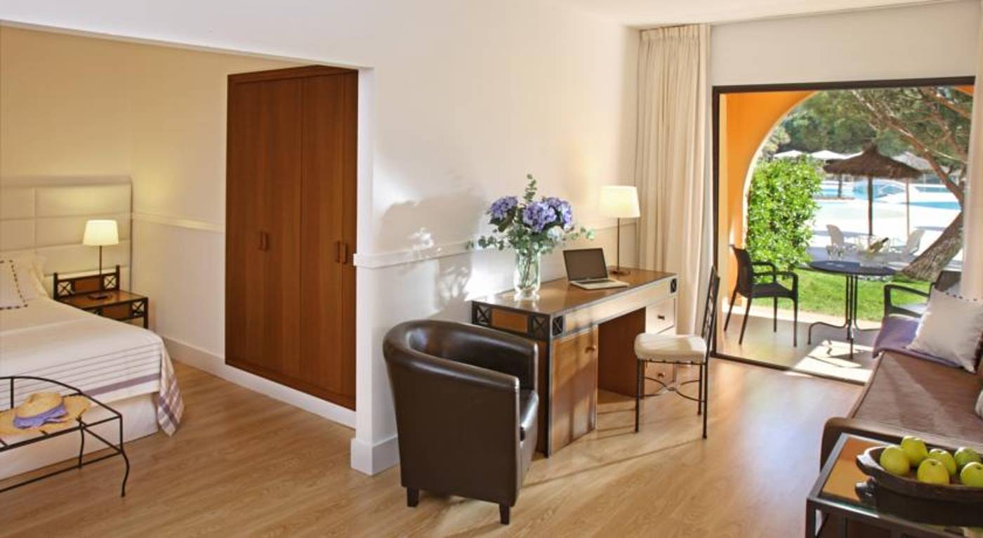 La Costa Hotel Golf & Beach Resort