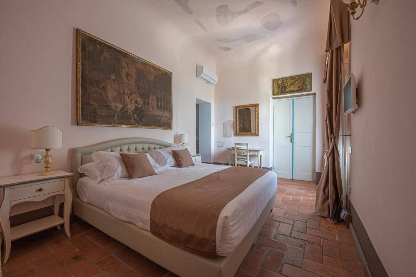 Relais-Corte-Rodeschi-Room-17