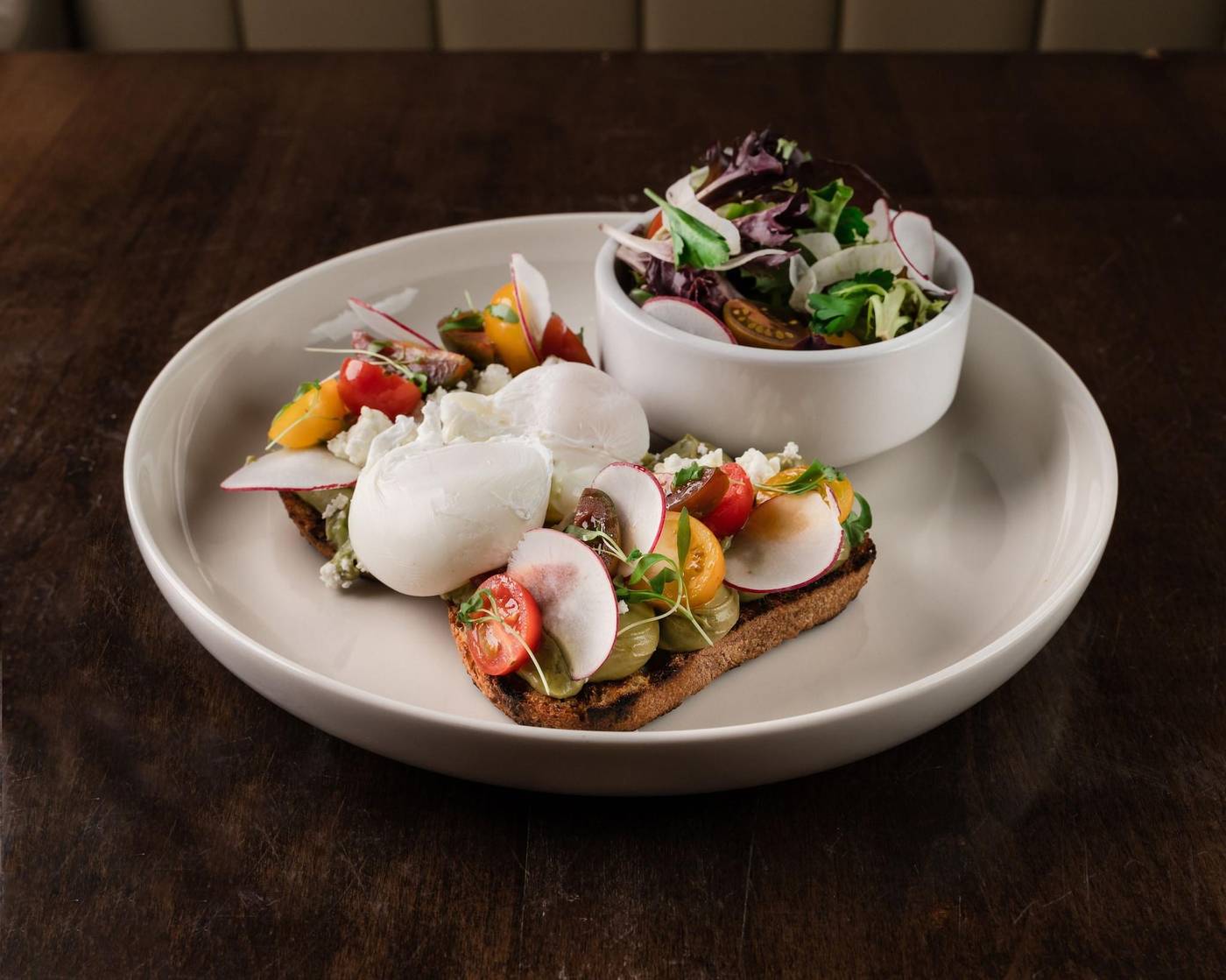 Century-Plaza-Hotel---Spa-Vancouver-Restaurant-80