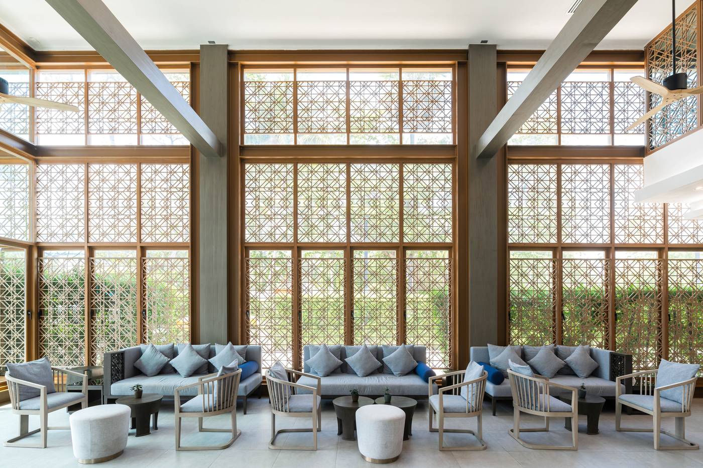 Bella-Nara-Phuket-Naiyang-Beach-Lobby-54