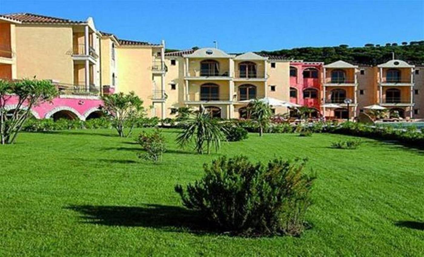 Club-Esse-Posada-Beach-Resort-General-view-3