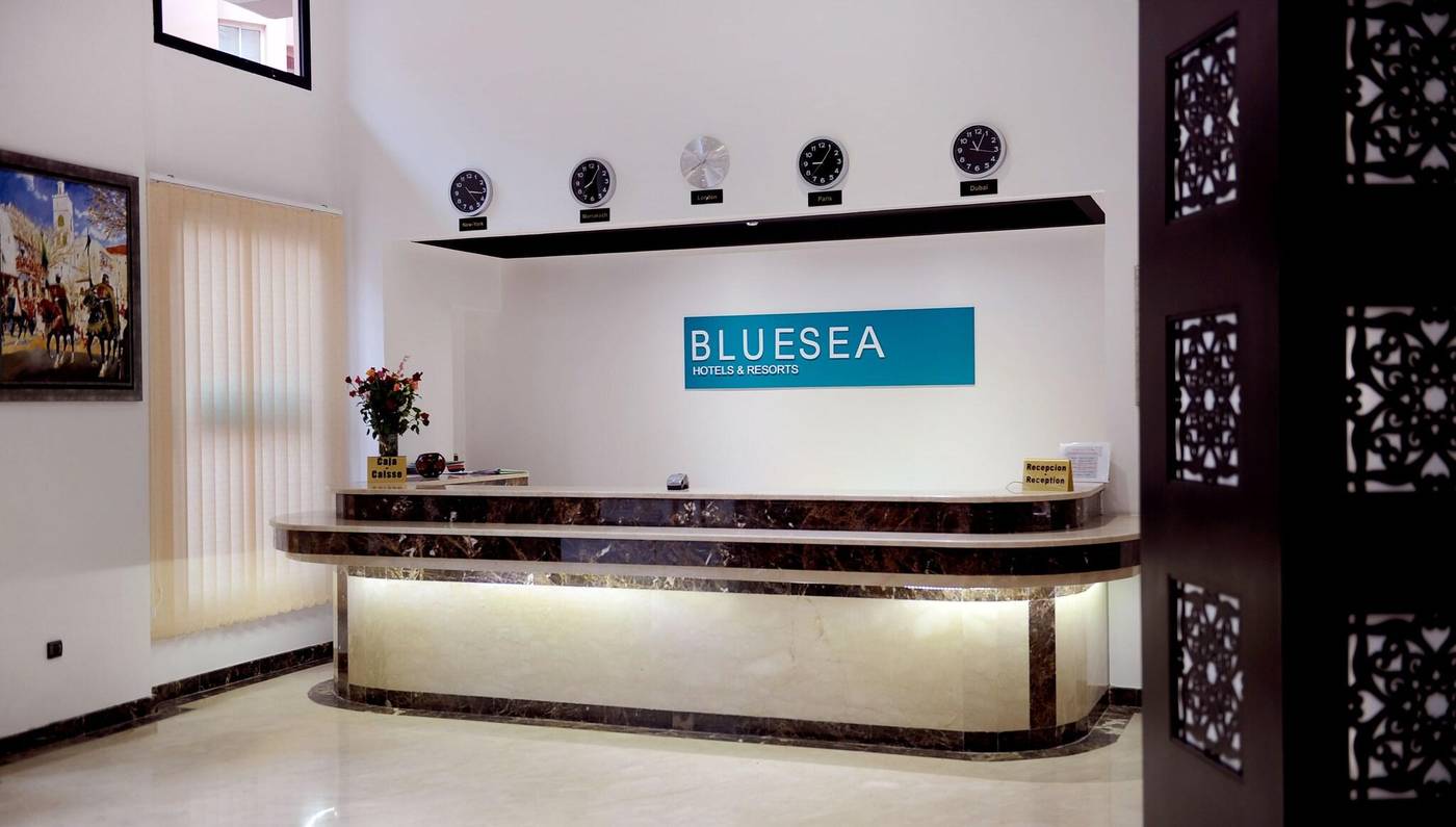 Blue-Sea-Le-Printemps-Lobby-24