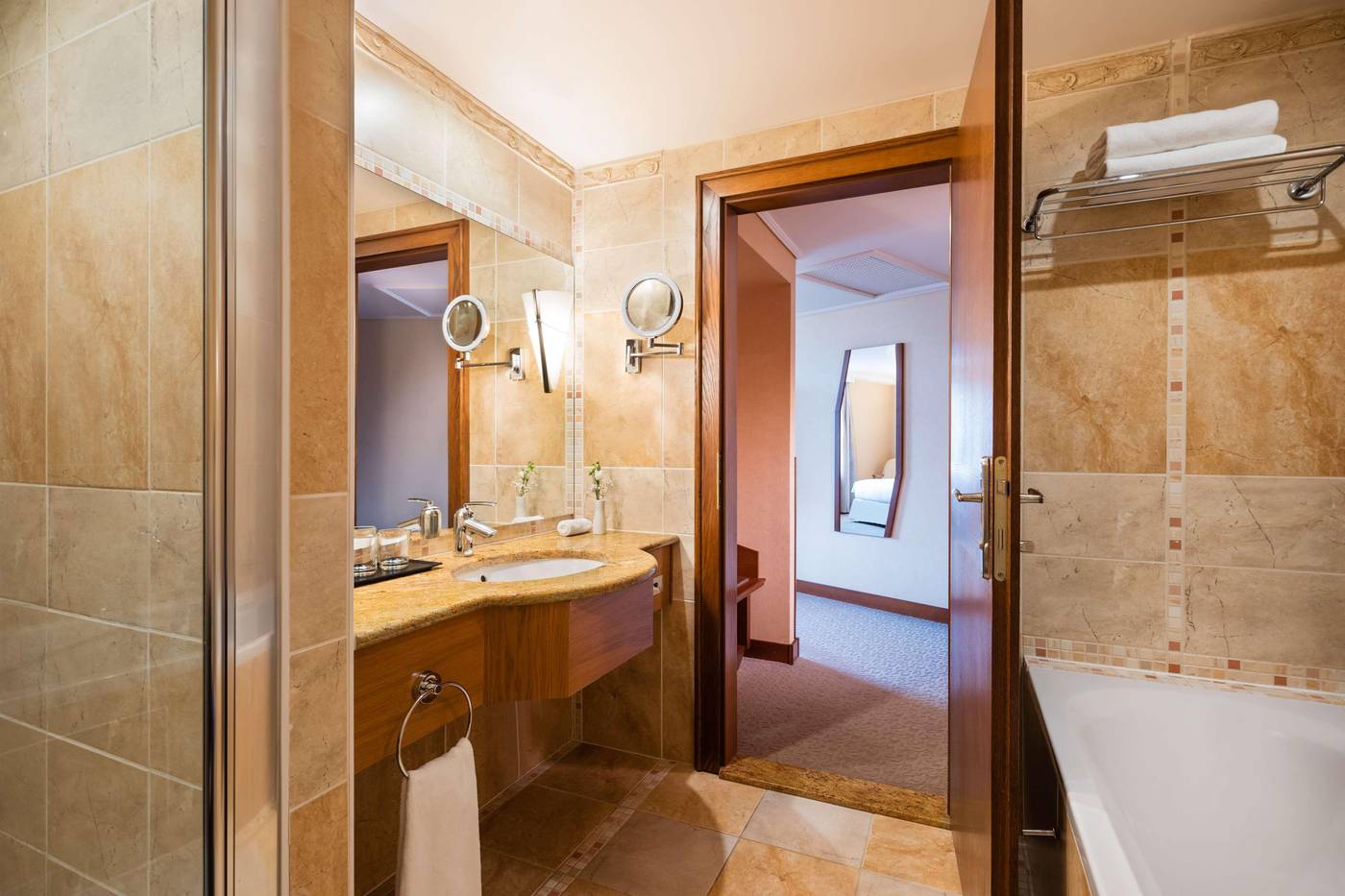 Lindner-Hotel-Prague-Castle--part-of-JdV-by-Hyatt-Room-39