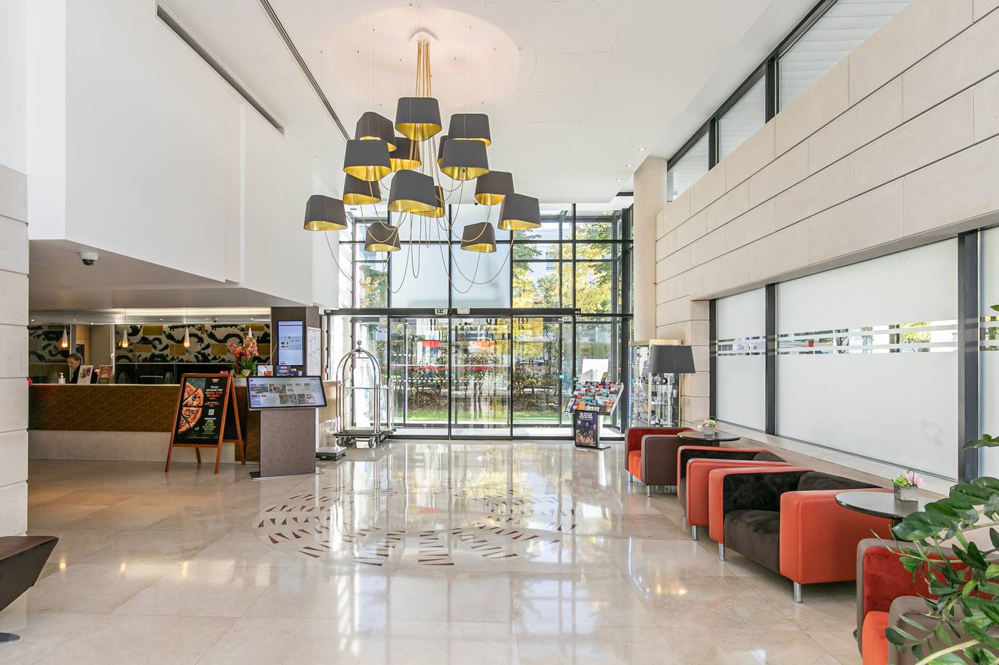 Residhome-Val-d-Europe-Lobby-2