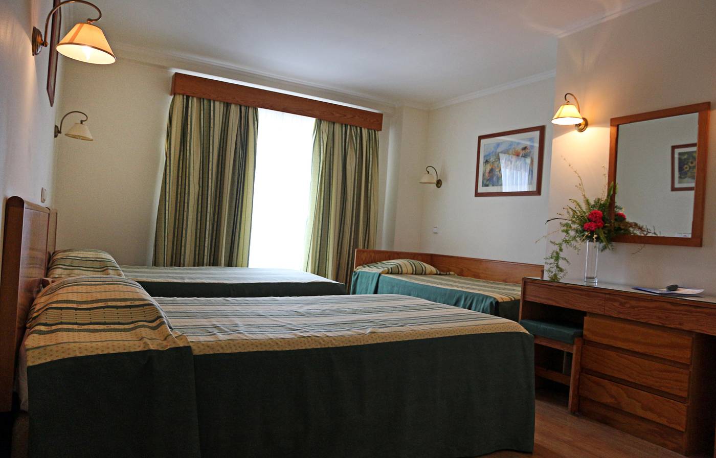 Ponta-Delgada-Room-12