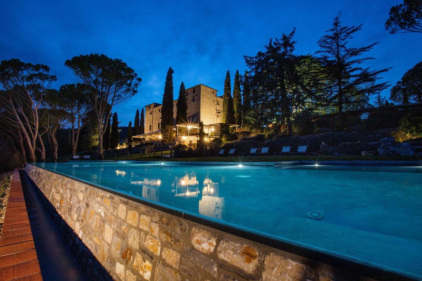 Castello-Di-Spaltenna-Pool-71
