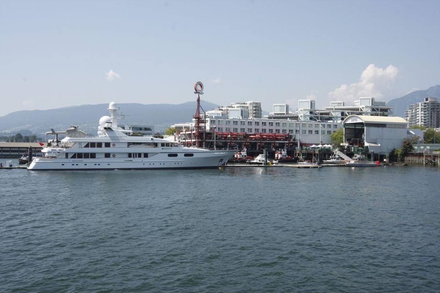 The-Lonsdale-Quay-General-view-37
