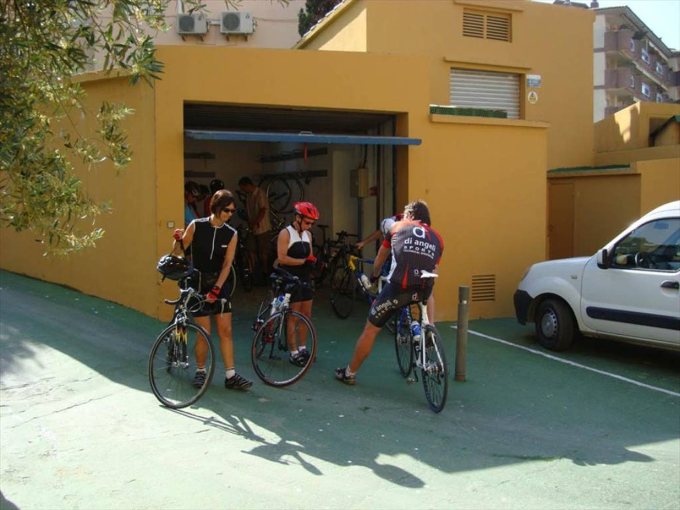 Univers-Sports-and-Entertainment-14