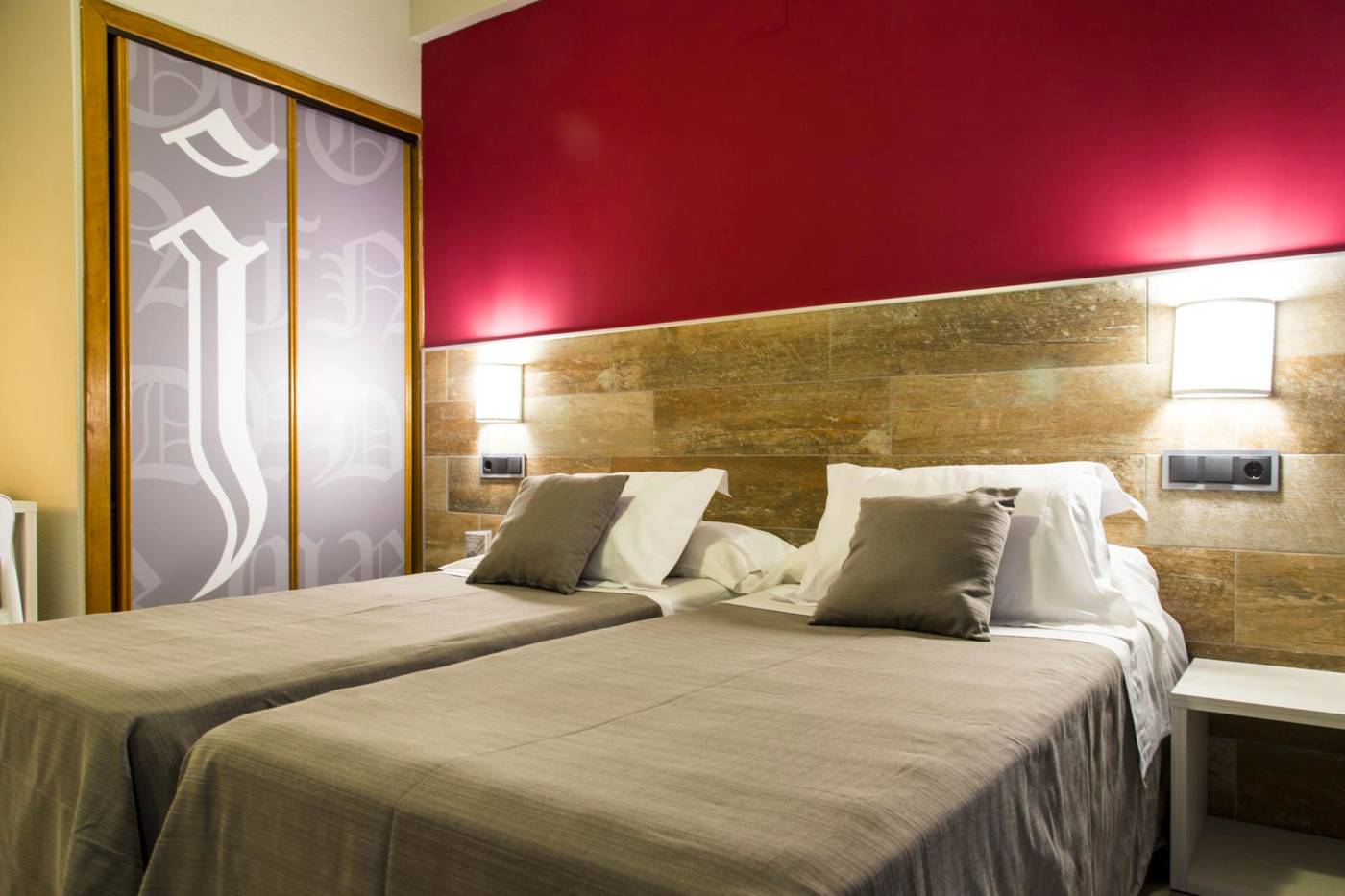 Joya-Room-15