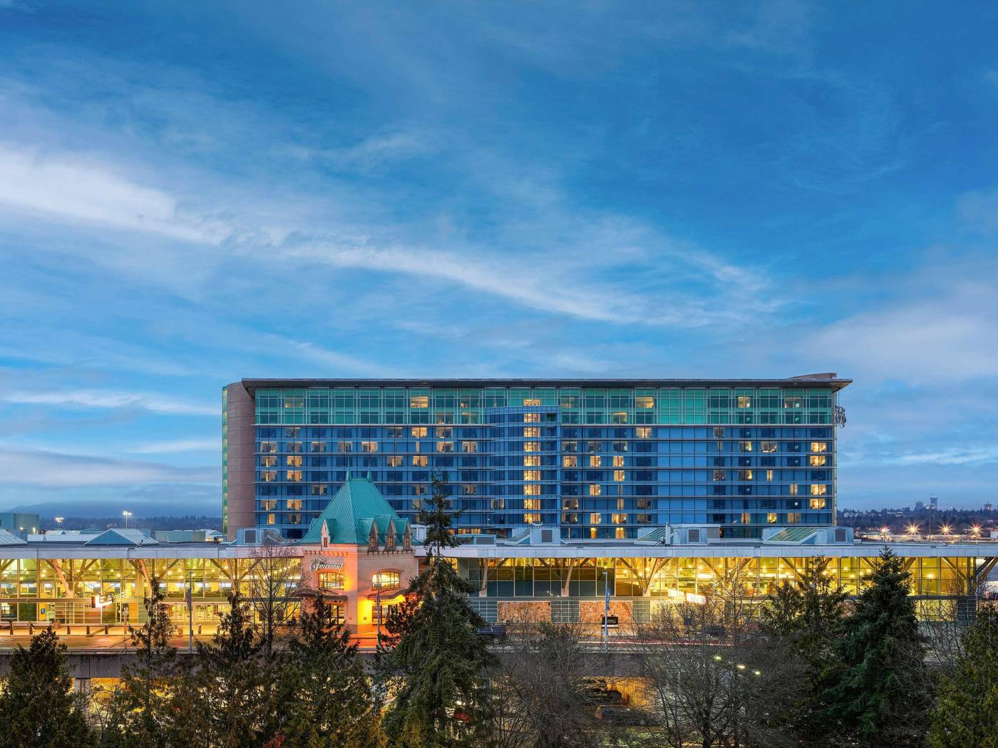 Fairmont-Vancouver-Airport-General-view-8