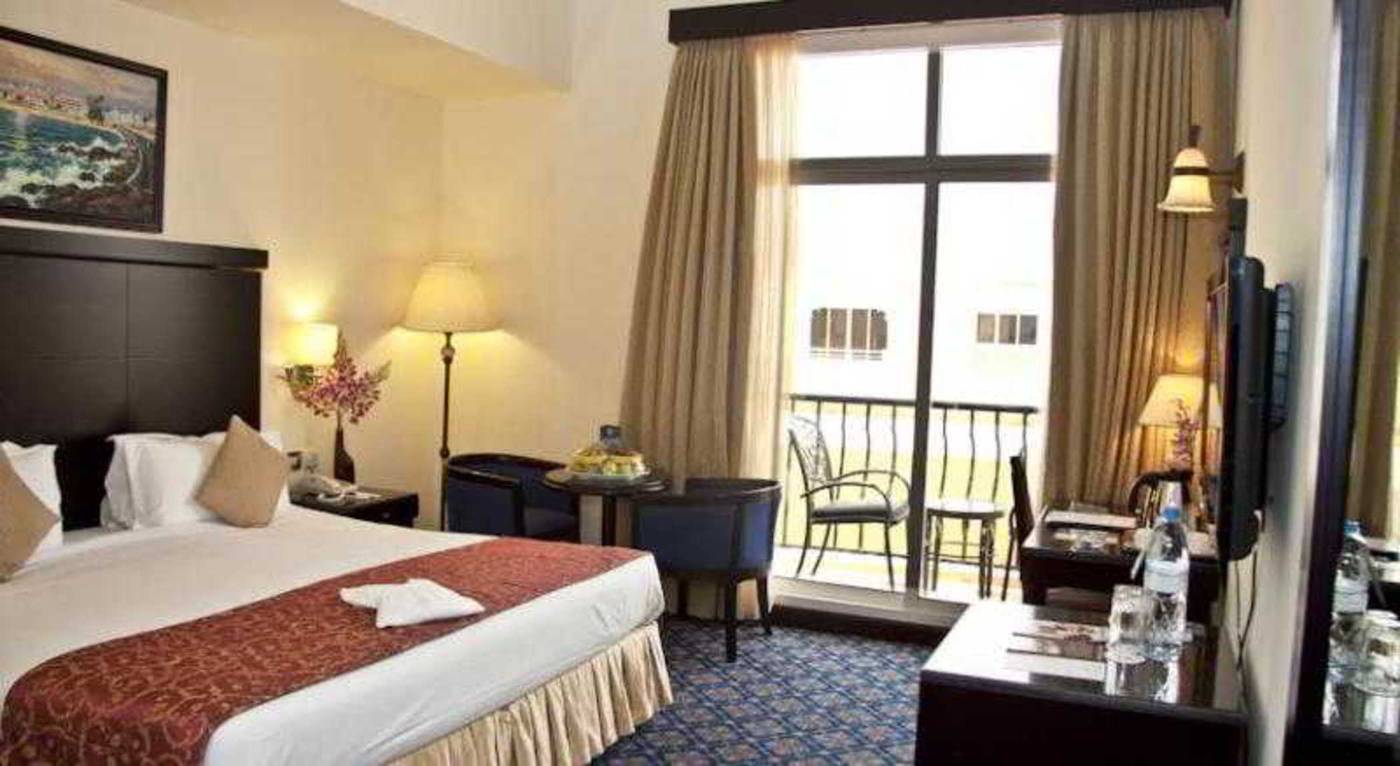 Regent-Beach-Resort-Jumeirah-Room-10