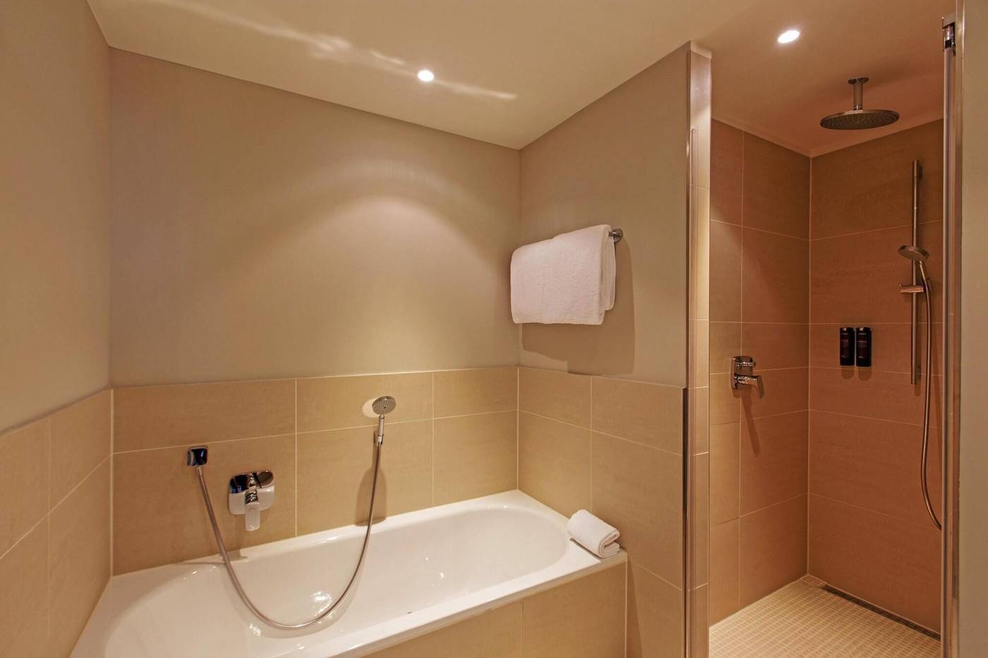 Steigenberger-Airport-Hotel-Berlin-Room-12