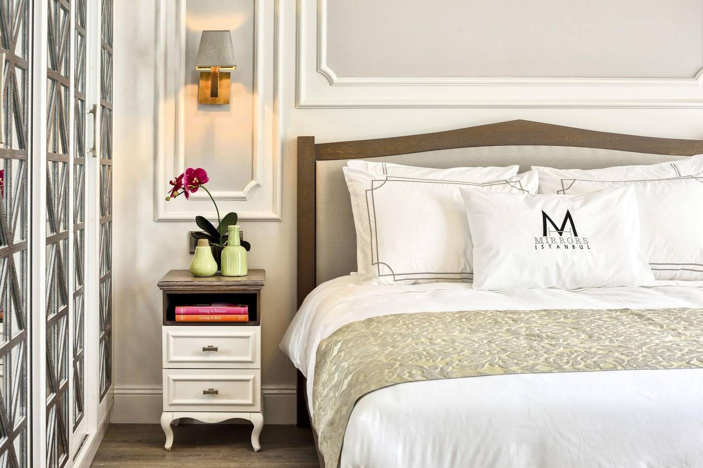 Mirrors-Hotel-Taksim-Room-24