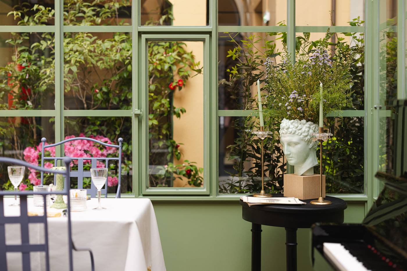 Hotel-Number-Nine-Bar-13