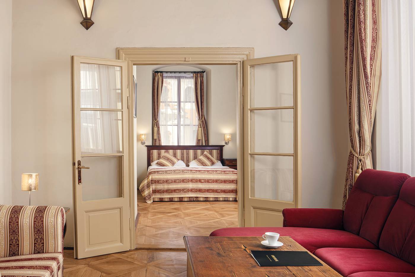 The-Charles-Hotel-Room-15