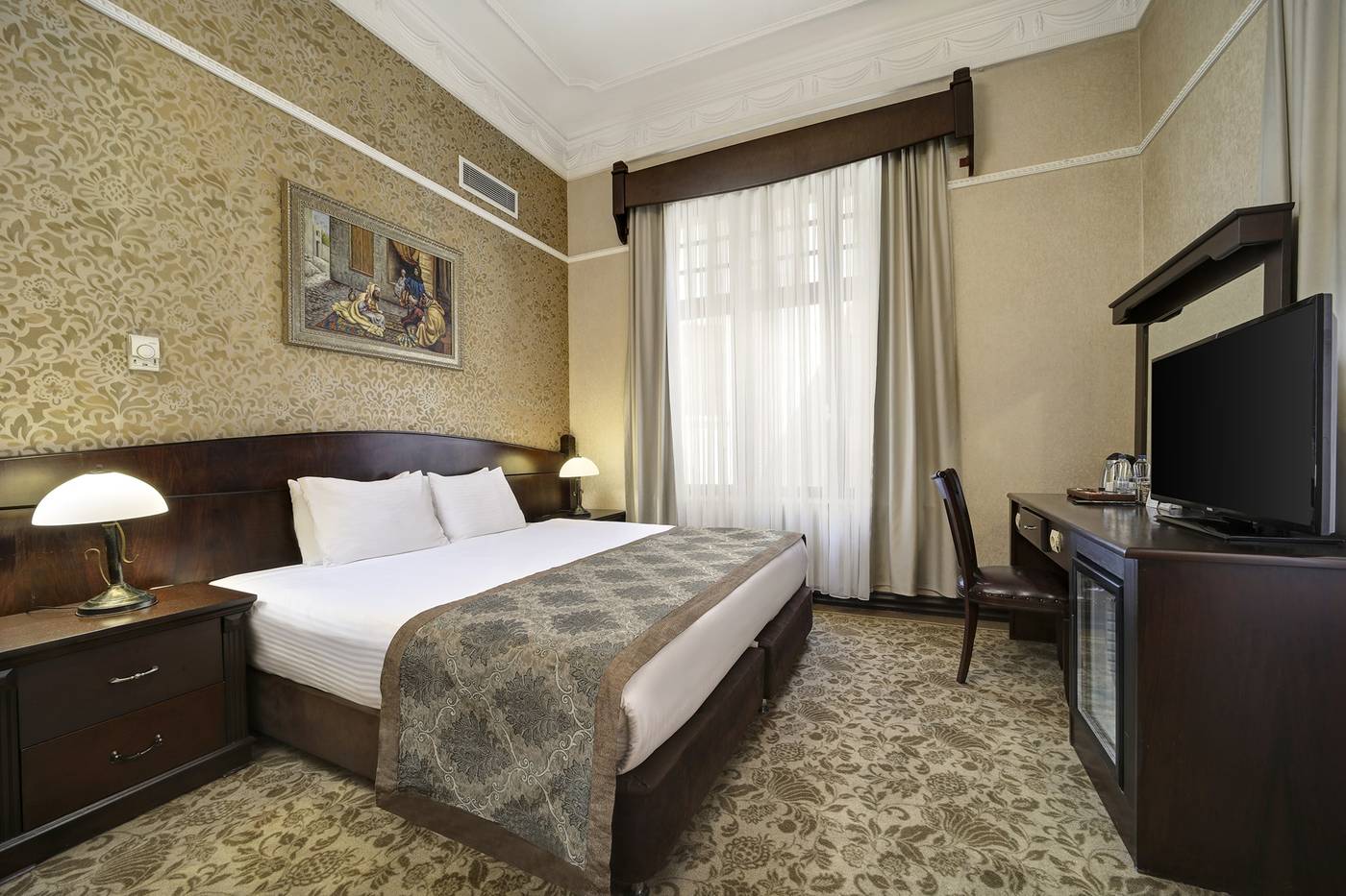 Legacy-Ottoman-Hotel-Room-19