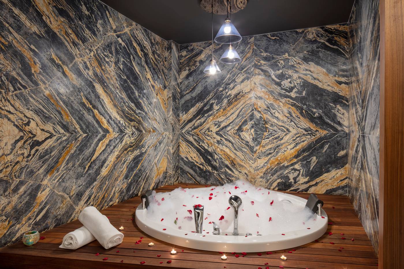 Mylome Luxury Hotel & Resort