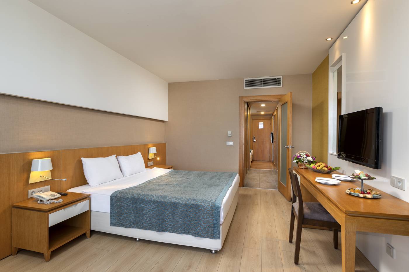 Sherwood-Dreams-Resort-Room-32