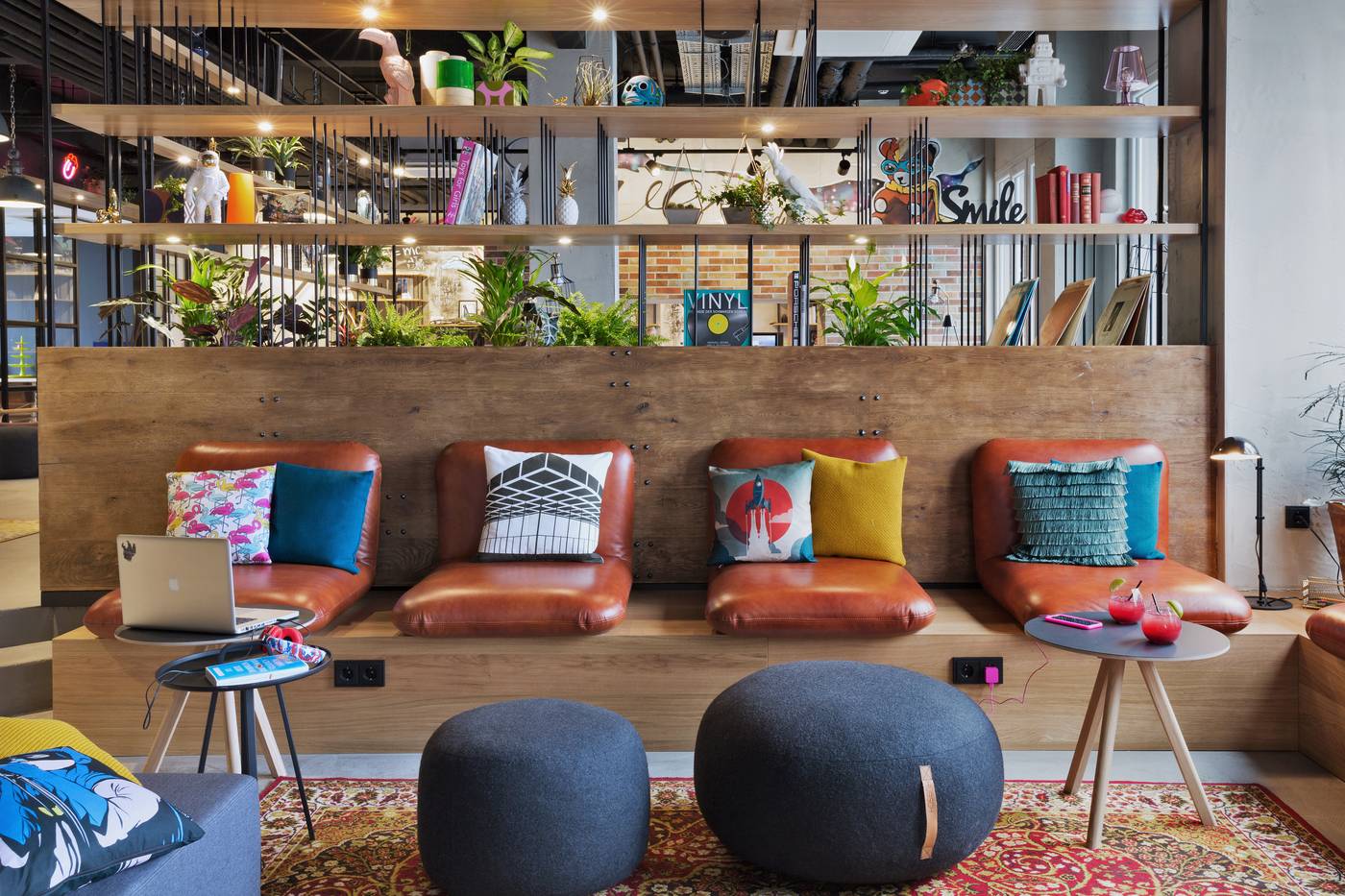 Moxy-Berlin-Humboldthain-Park-Lobby-1
